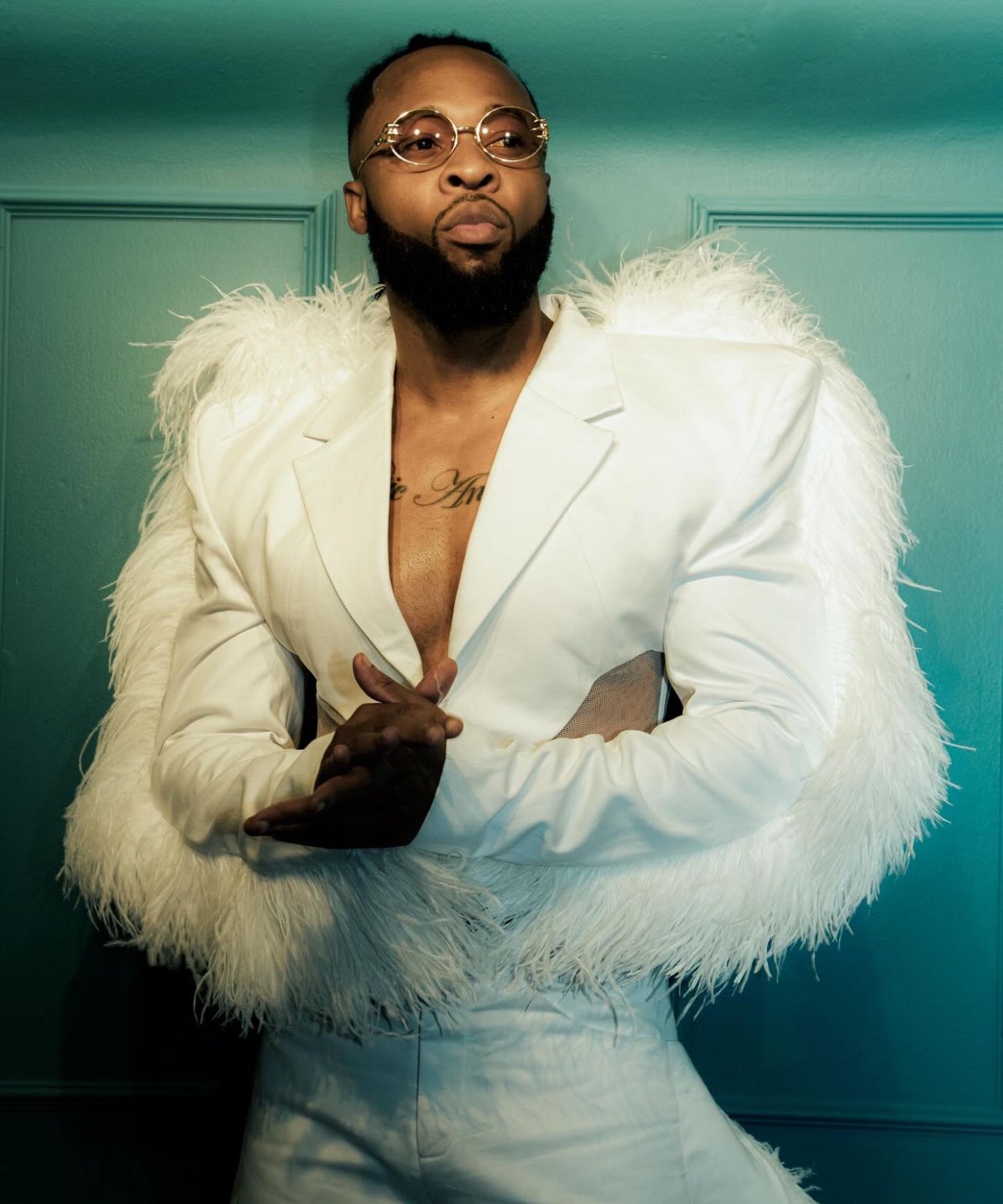 Flavour reacts after lady advices Chidimma Adetshina to avoid him