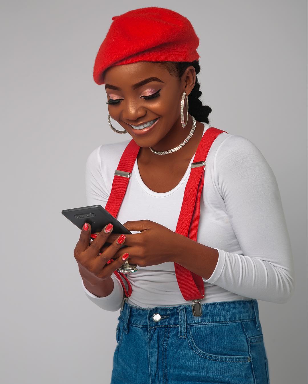 Simi REVEALS how Adekunle Gold proposed to her