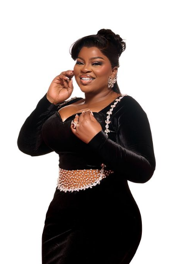 She is pretty! Bimbo Thomas stuns in new PHOTOS