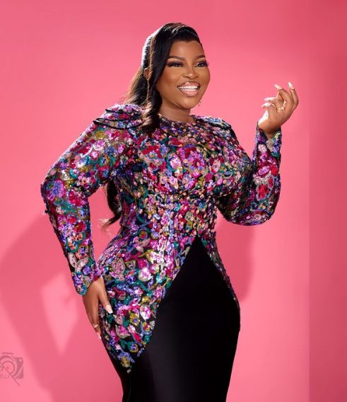 She is pretty! Bimbo Thomas stuns in new PHOTOS