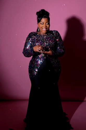 She is pretty! Bimbo Thomas stuns in new PHOTOS