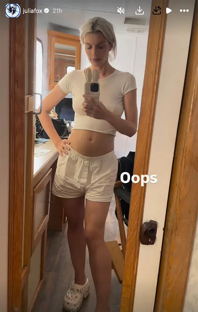 Julia Fox denies pregnancy rumors