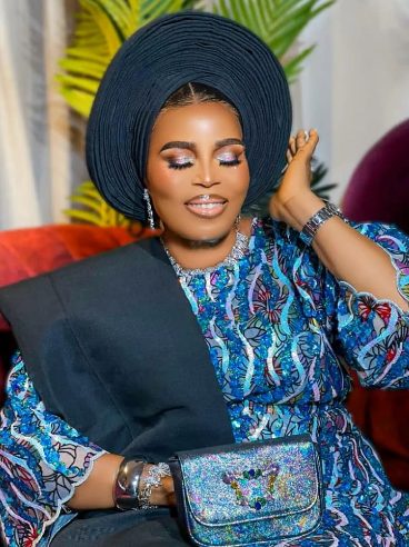 Lola Idije celebrates birthday with new photos 