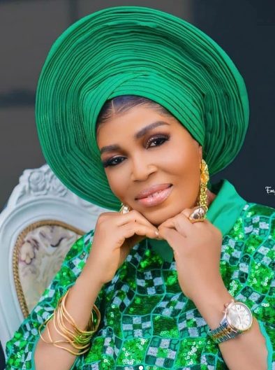 Lola Idije celebrates birthday with new photos 