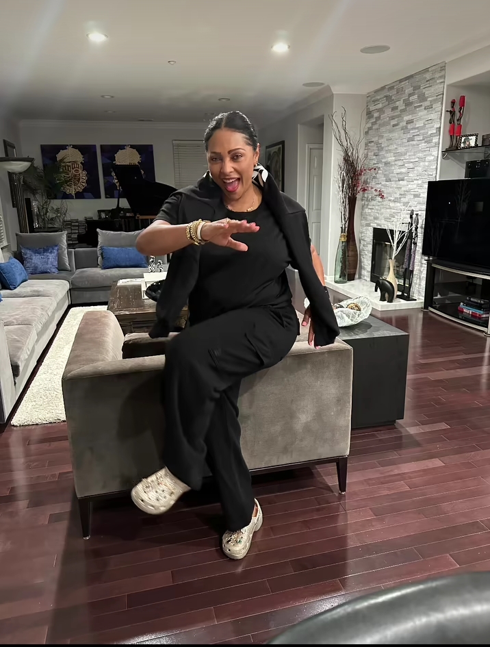 Peter Okoye’s wife, Lola Okoye celebrates 52nd birthday with juvenile look
