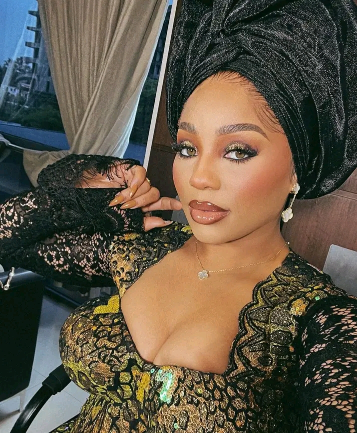 Davido's cousin, Nikos meets Actor, Aki