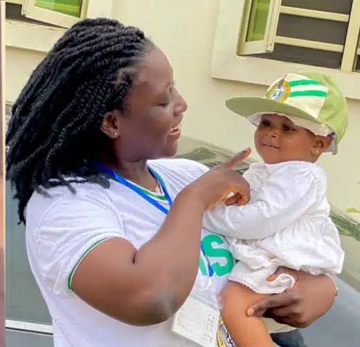 Youth corps member recreates mother's NYSC photo 24 years later