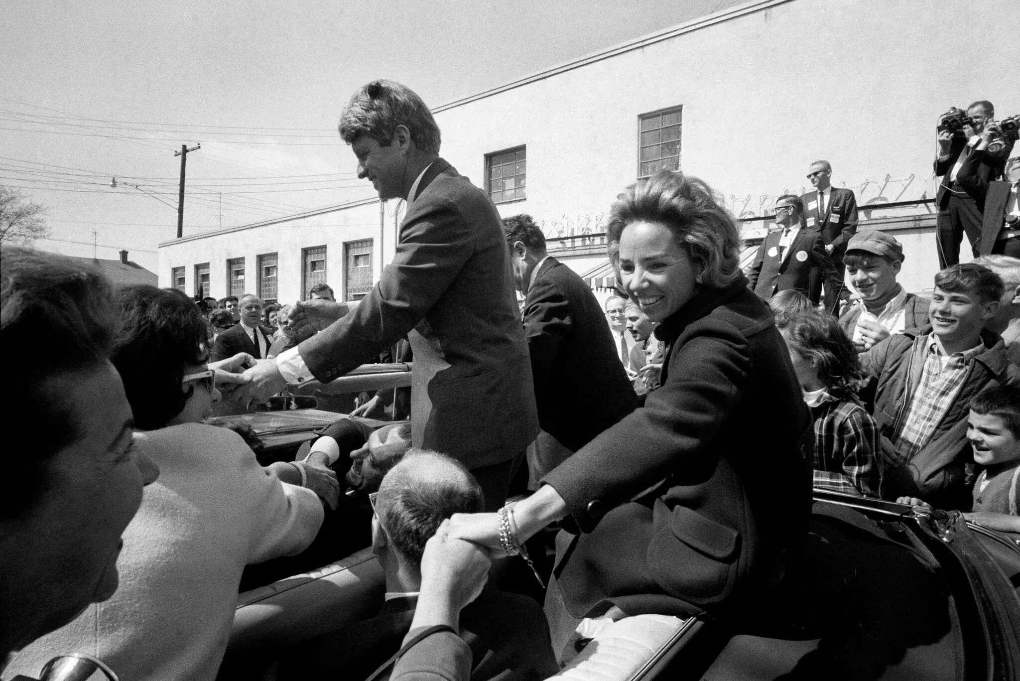 Robert F. Kennedy's widow is de.ad Robert F. Kennedy's widow is de.ad