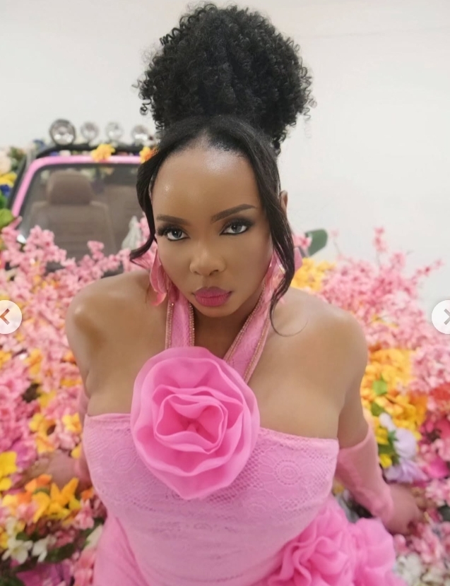 She's pretty! Yemi Alade stuns in PINK