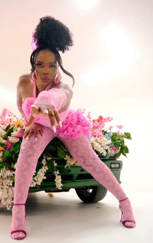 She's pretty! Yemi Alade stuns in PINK
