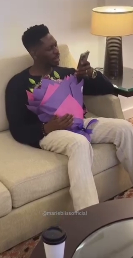 Moses Bliss' wife, Marie Bliss sends handpicked flowers to him after his show