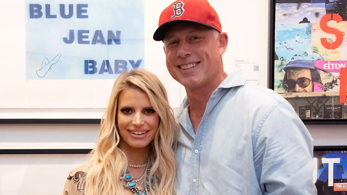Jessica Simpson sparks divorce rumors with social media post