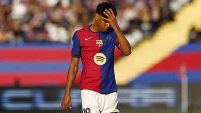Barcelona 1 v 2 Las Palmas: Barcelona loses to Las Palmas on 125th Anniversary Barcelona 1 v 2 Las Palmas: Barcelona loses to Las Palmas on 125th Anniversary