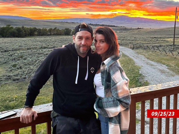 Jay Cutler and Samantha Robertson reportedly ENGAGED
