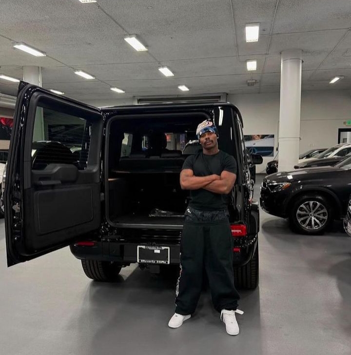 Asake acquires brand new 2025 Mercedes-Benz