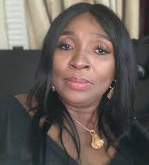 Nigerian-American woman returns $5,700 found at workplace Nigerian-American woman returns $5,700 found at workplace