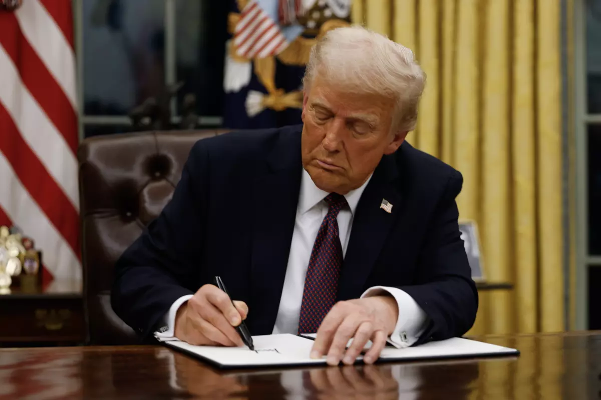 Judge blocks Trump's plan to end US birthright citizenship Judge blocks Trump's plan to end US birthright citizenship