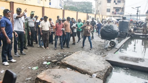 Lagos orders illegal stall owners to vacate within 48 hours Lagos orders illegal stall owners to vacate within 48 hours