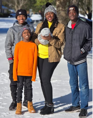 Lovely photos of Olayinka Solomon & family