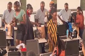 OAU students surprise ‘dedicated’ lecturer with gifts OAU students surprise ‘dedicated’ lecturer with gifts