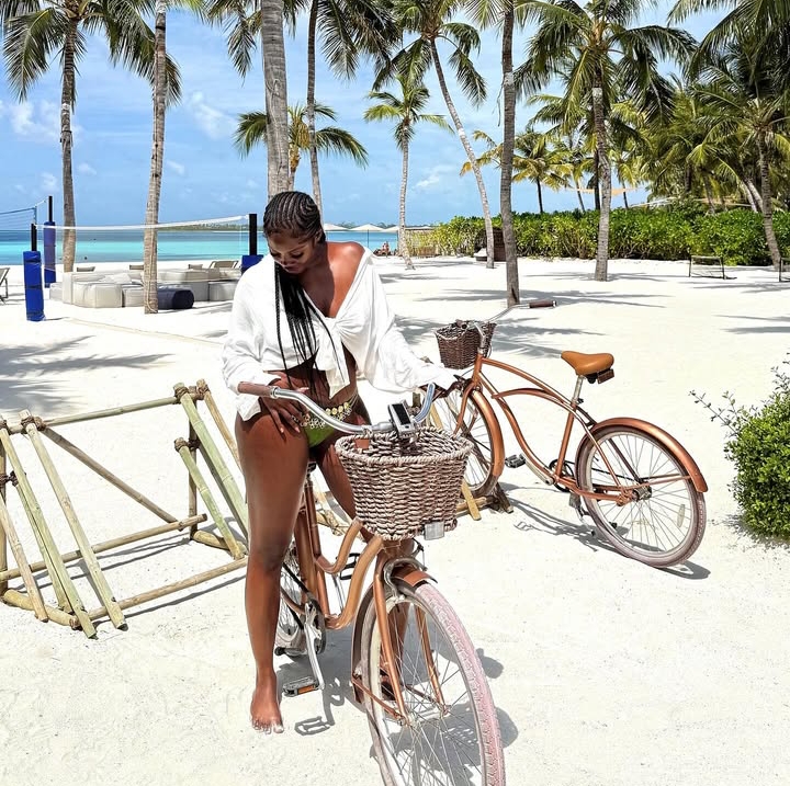 Tiwa Savage reflects on her solo vacation to Maldives