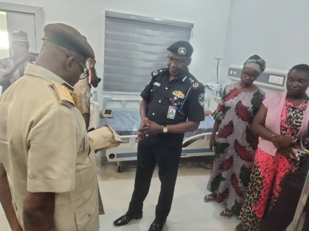 Police detain officer who sh0t immigration personnel, supports her with N1m