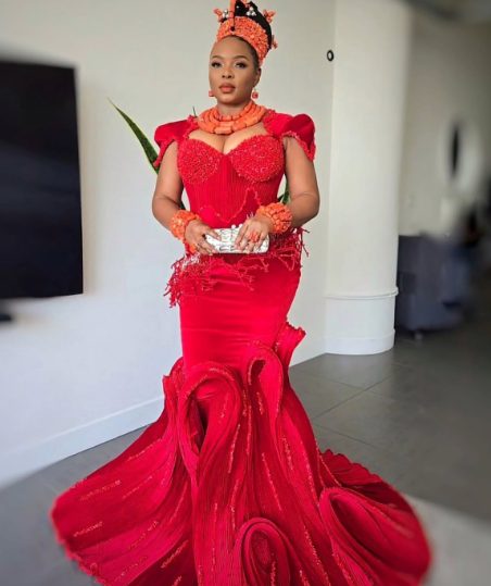 SEE Yemi Alade's outfit to 2025 Grammy Award 