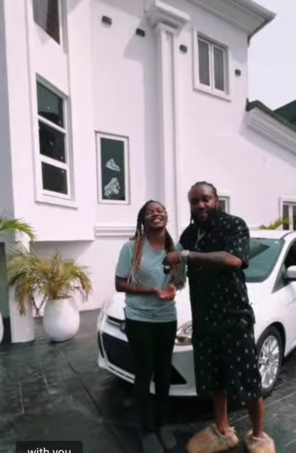 Kcee celebrates Valentine's Day with car gifts to band members 3 Kcee celebrates Valentine's Day with car gifts to band members