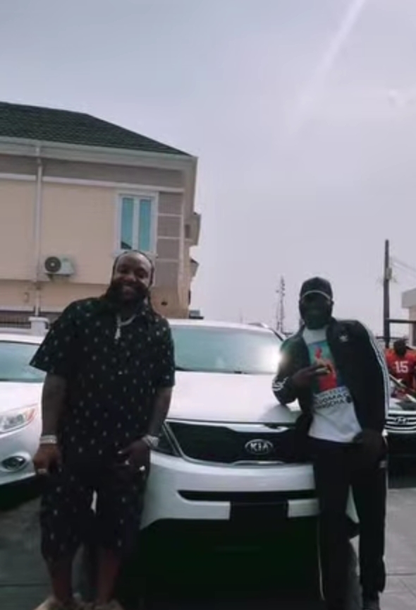 Kcee celebrates Valentine's Day with car gifts to band members 2 Kcee celebrates Valentine's Day with car gifts to band members