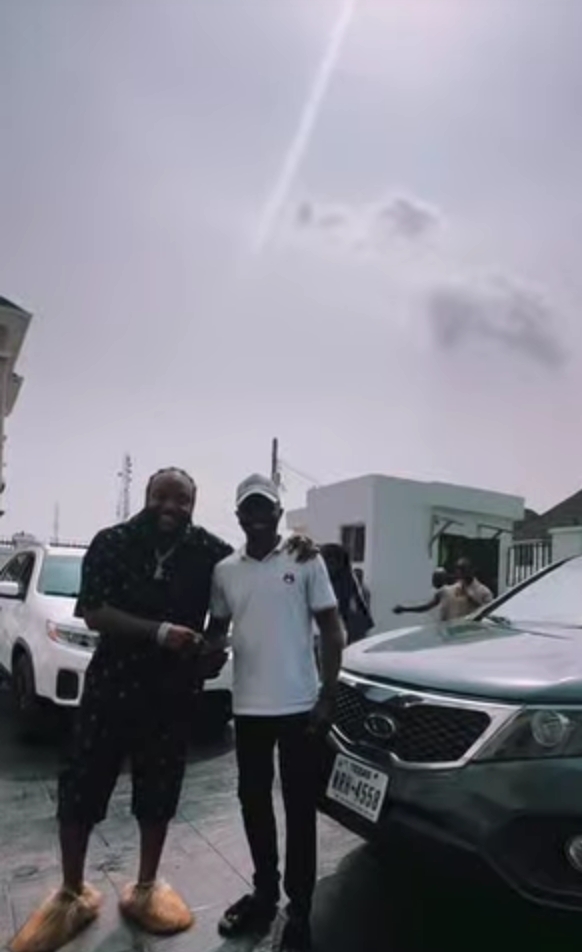 Kcee celebrates Valentine's Day with car gifts to band members 5 Kcee celebrates Valentine's Day with car gifts to band members