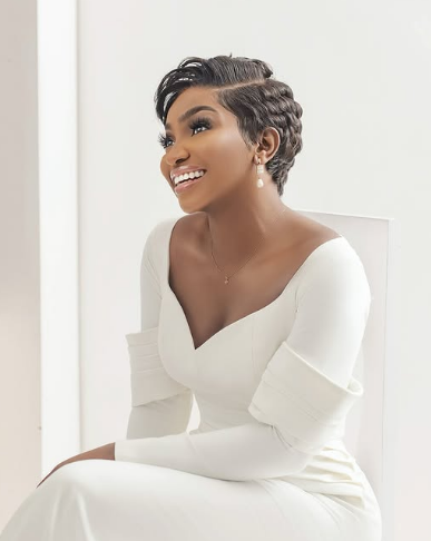 Omowunmi Dada shares angelic photos 