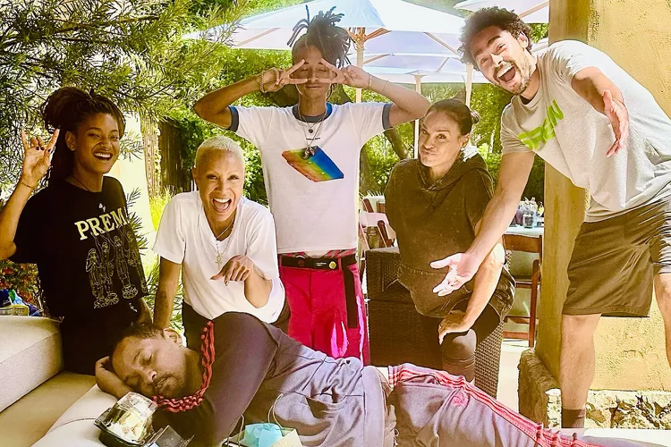 Will Smith shares blended family photo Will Smith shares blended family photo