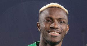 Victor Osimhen gifts Remo Stars N10m after NPFL win Victor Osimhen gifts Remo Stars N10m after NPFL win