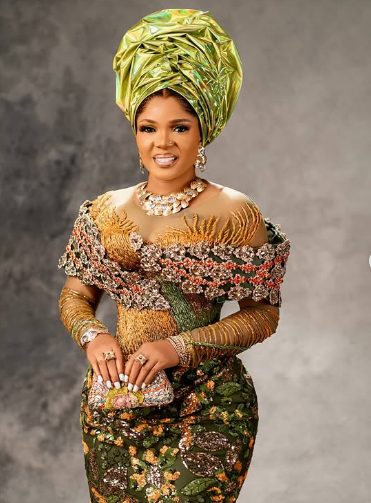 First look of the bride's mum, Iyabo Ojo 