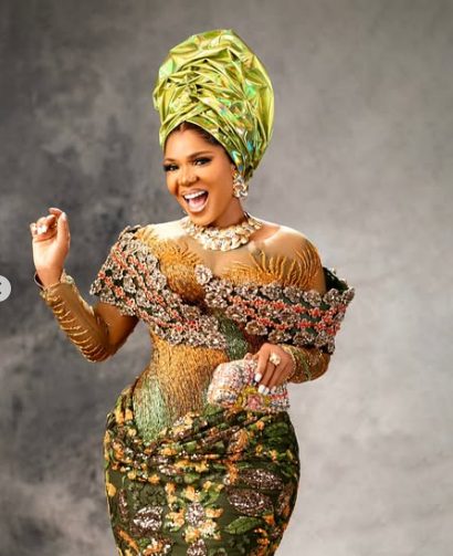 First look of the bride's mum, Iyabo Ojo 
