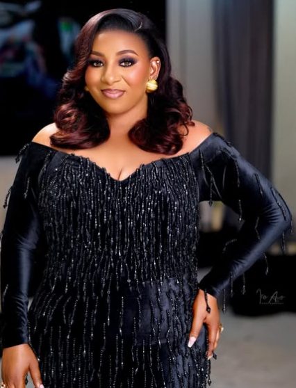 Mide Martins stuns in new photos 