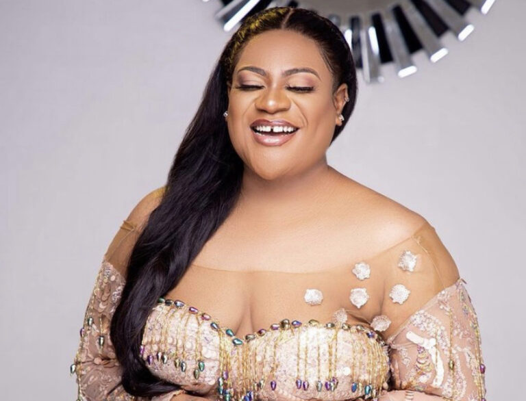 Nkechi Blessing announces that she's single