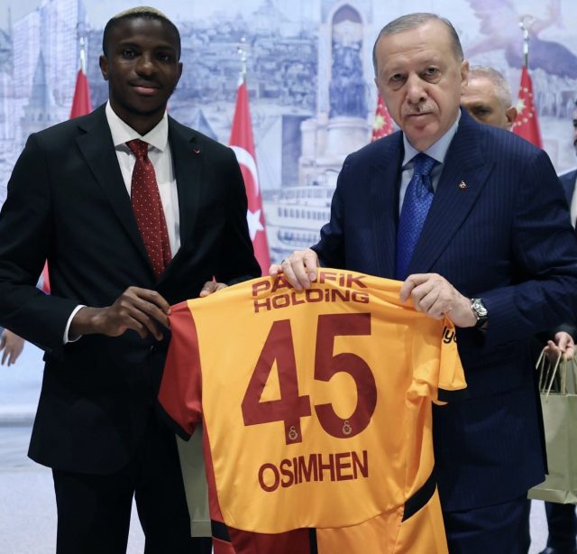 Victor Osimhen meets Turkish President, Erdogan Victor Osimhen meets Turkish President, Erdogan