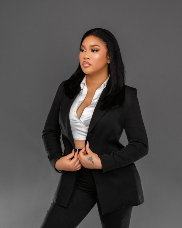 Influencer, Diadem blasts those saying she didn't buy her mansion