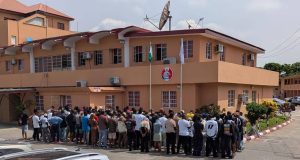 EFCC arrests 120 suspected internet fraudsters EFCC arrests 120 suspected internet fraudsters