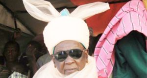 Emir of Daura dethrones village head Emir of Daura dethrones village head