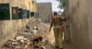 NCoS launches manhunt as SEVEN inmates escape from Ilesa prison NCoS launches manhunt as SEVEN inmates escape from Ilesa prison