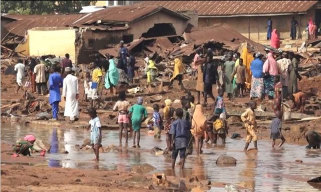 Over 100 d3ad as flood hits Niger Over 100 d3ad as flood hits Niger