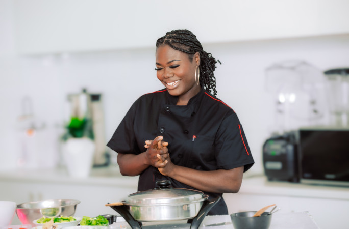 Liberian-Australian Chef breaks World Record for longest cooking period