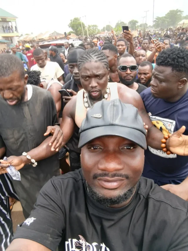 Benue Governor's aide sacks two staffs for joining protest Benue Governor's aide sacks two staffs for joining protest