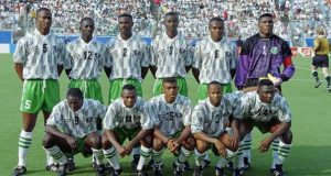 After 31 years, FG hands over houses to 1994 Super Eagles heroes After 31 years, FG hands over houses to 1994 Super Eagles heroes