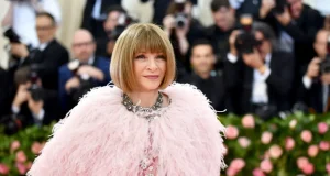 Anna Wintour steps down as editor-in-chief of Vogue Anna Wintour steps down as editor-in-chief of Vogue