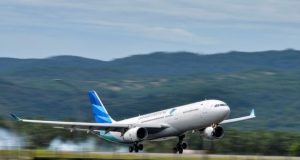 Entire flight crew SUSPENDED after passenger makes shock discovery Entire flight crew SUSPENDED after passenger makes shock discovery