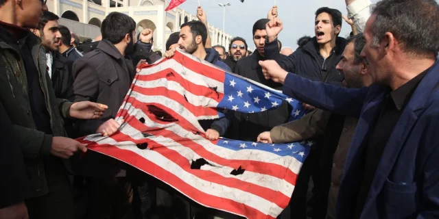 Iran vows to k!ll 50,000 US soldiers in revenge