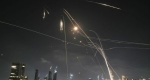 Iran retaliates by launching missile attack on Isreal Iran retaliates by launching missile attack on Isreal